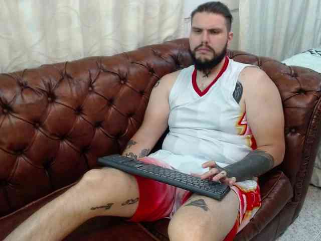 DeanPillgrims Live Webcam on BongaCams
