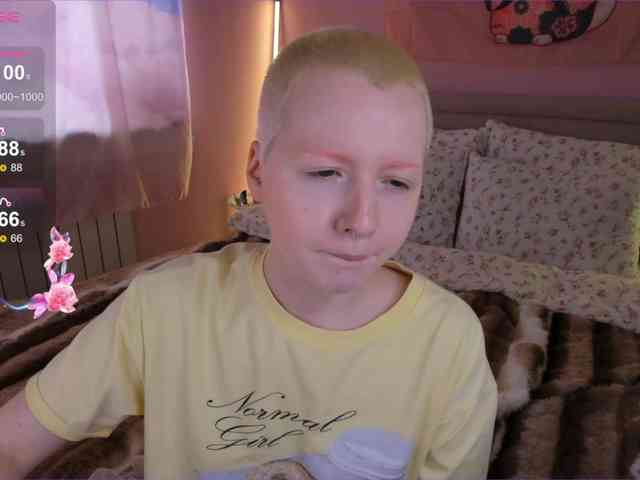 Earthlyalien webcam