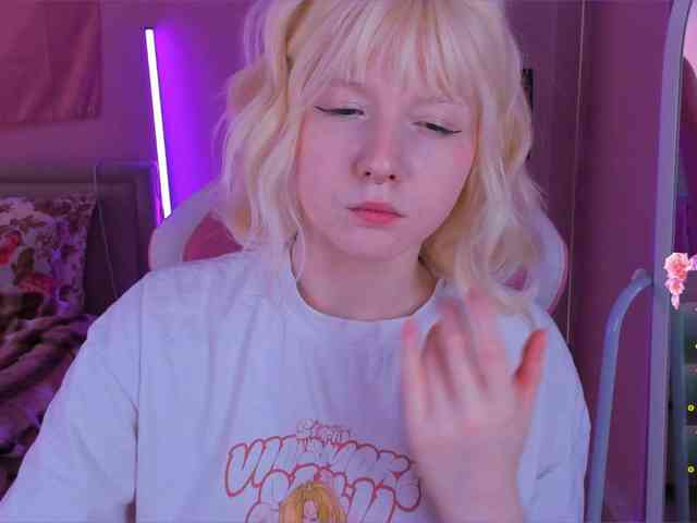 Earthlyalien webcam