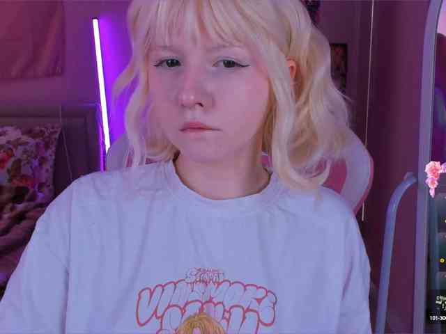 Earthlyalien Live Webcam on BongaCams