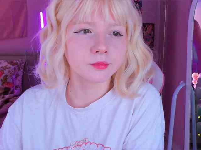 Earthlyalien webcam