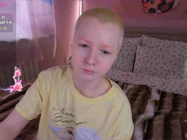 Earthlyalien webcam