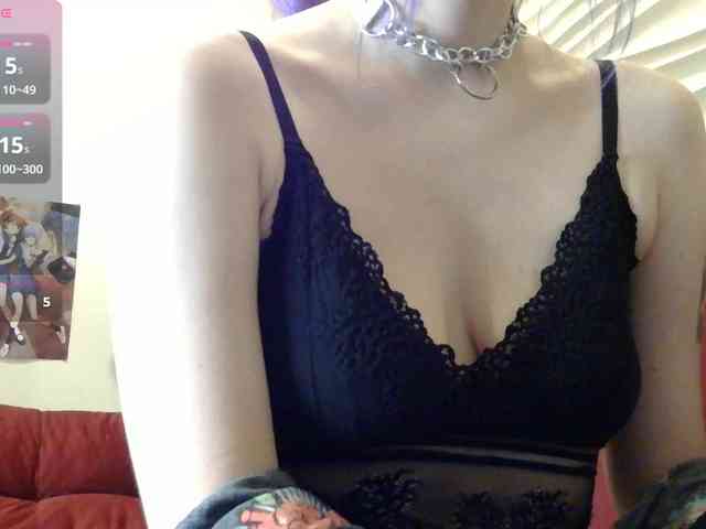 LilianOsbourne webcam