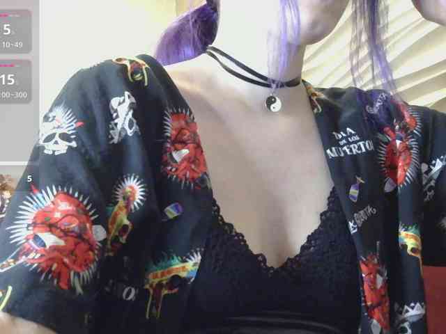 LilianOsbourne webcam