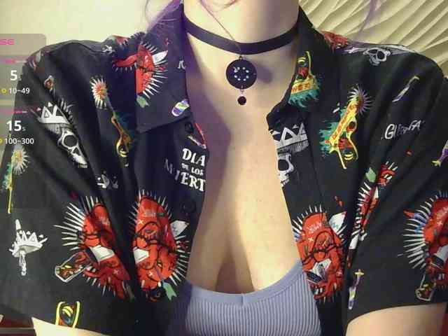 LilianOsbourne webcam