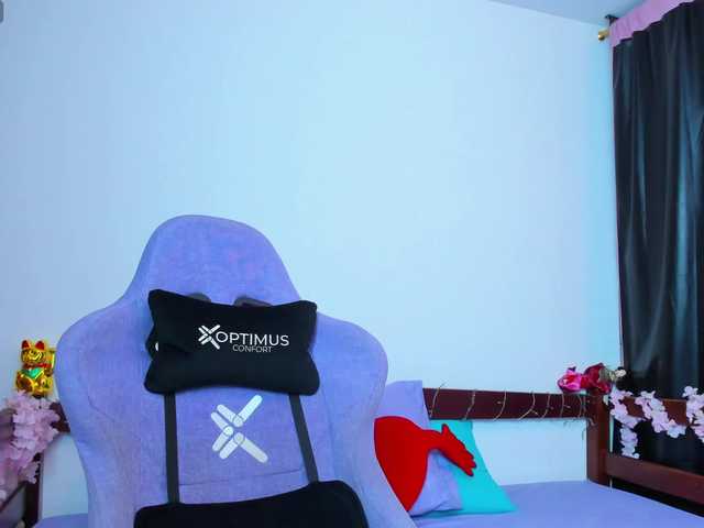 Gigimoon's BongaCams show and profile