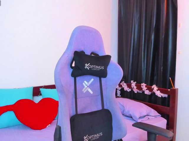 Gigimoon's BongaCams show and profile