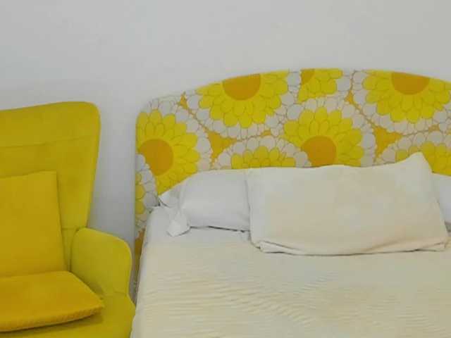 BritishPenelope's BongaCams show and profile