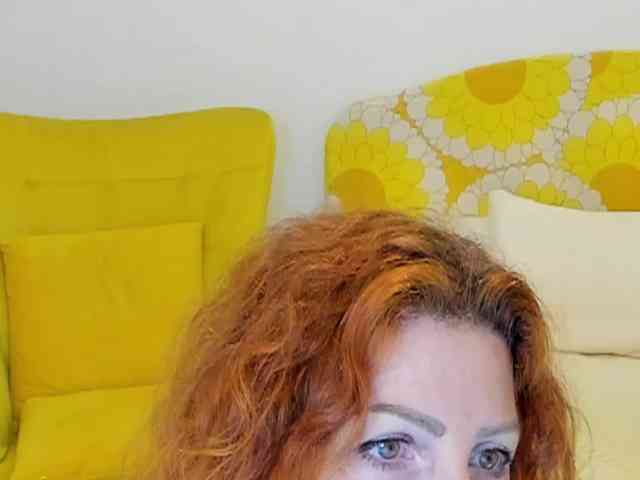 BritishPenelope webcam