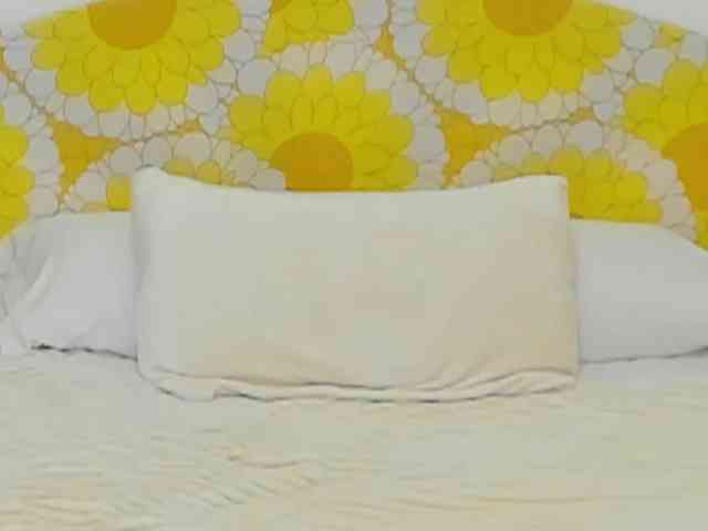 BritishPenelope webcam