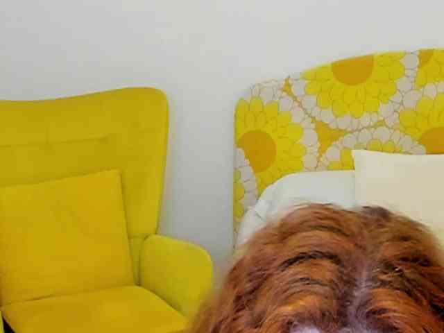 BritishPenelope webcam