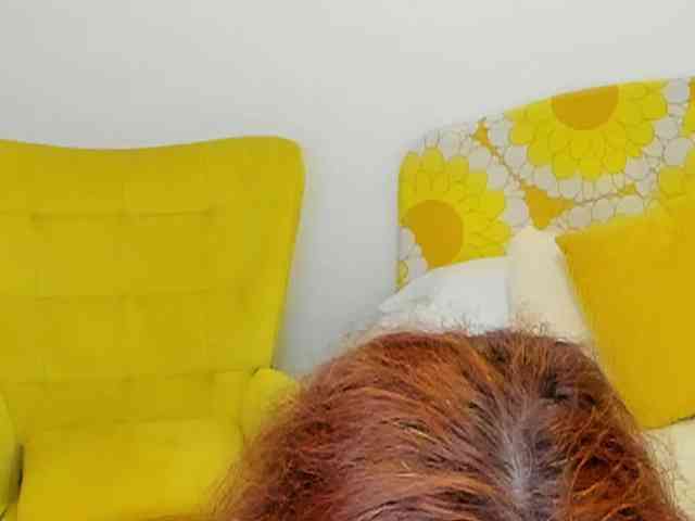 BritishPenelope webcam