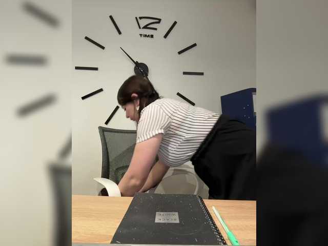 VeryBaby's BongaCams show and profile