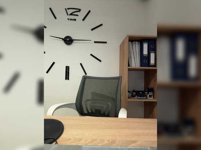 VeryBaby's BongaCams show and profile