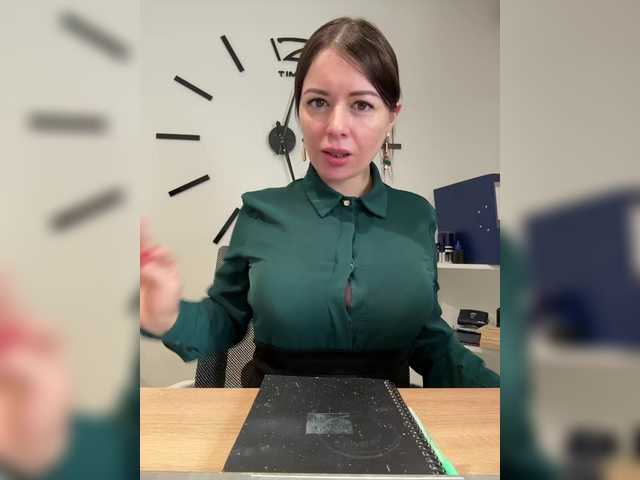 VeryBaby's BongaCams show and profile