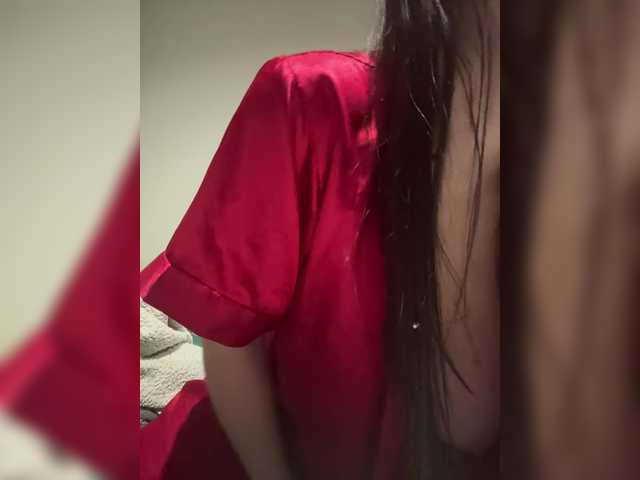 VeryBaby's BongaCams show and profile