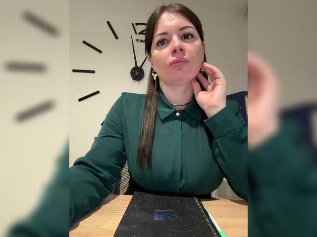 VeryBaby's BongaCams show and profile