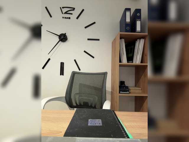 VeryBaby's BongaCams show and profile