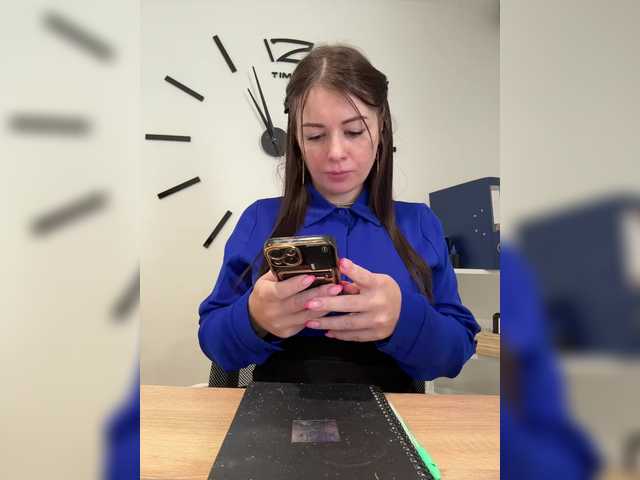 VeryBaby's BongaCams show and profile