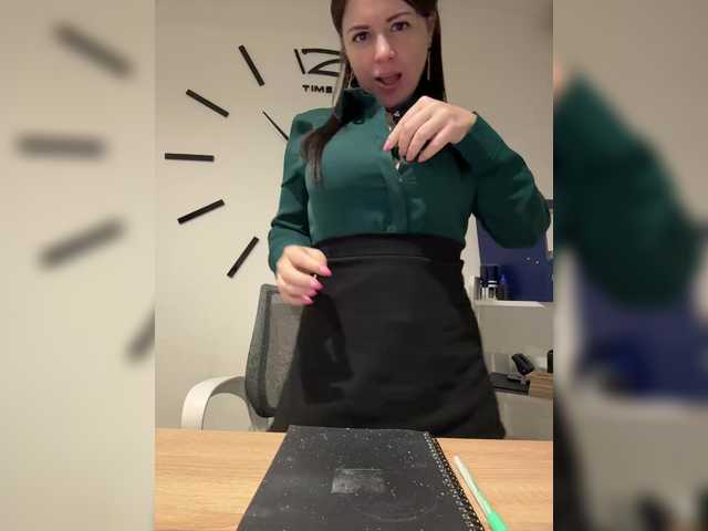 VeryBaby's BongaCams show and profile