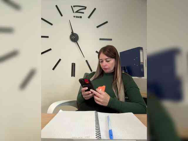 Brenda_Kiska webcam