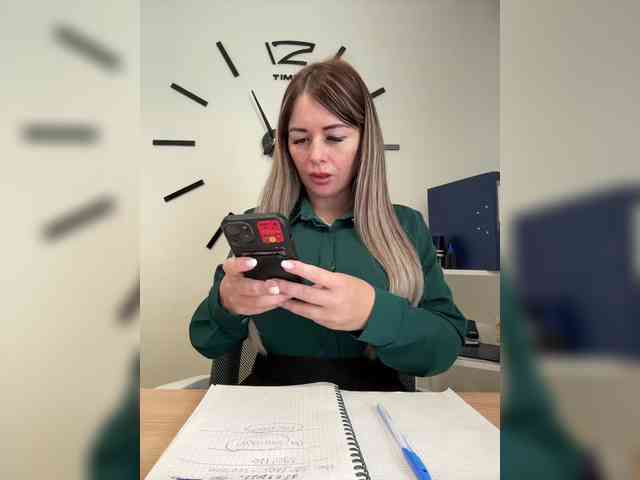 Brenda_Kiska webcam