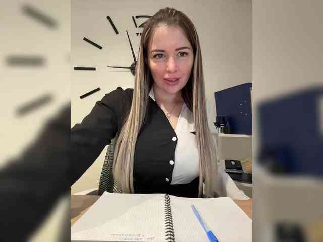 Brenda_Kiska webcam