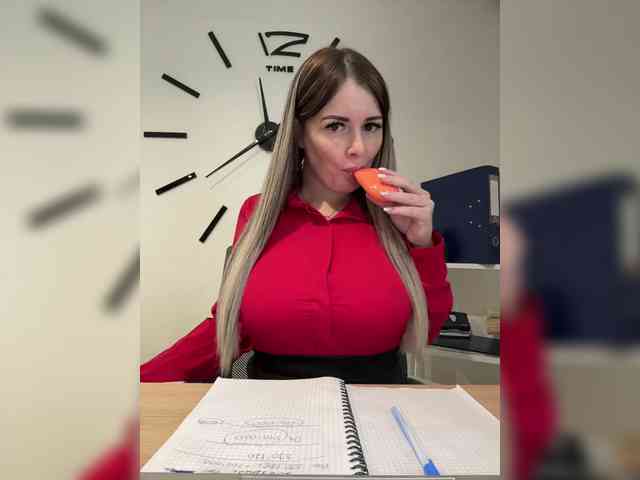Brenda_Kiska webcam