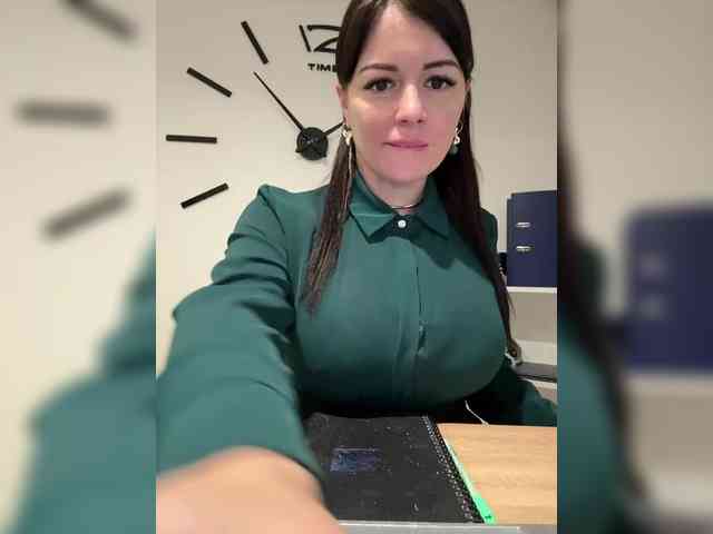 Brenda_Kiska webcam