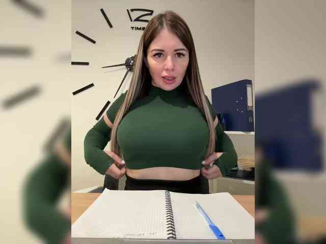 Brenda_Kiska webcam