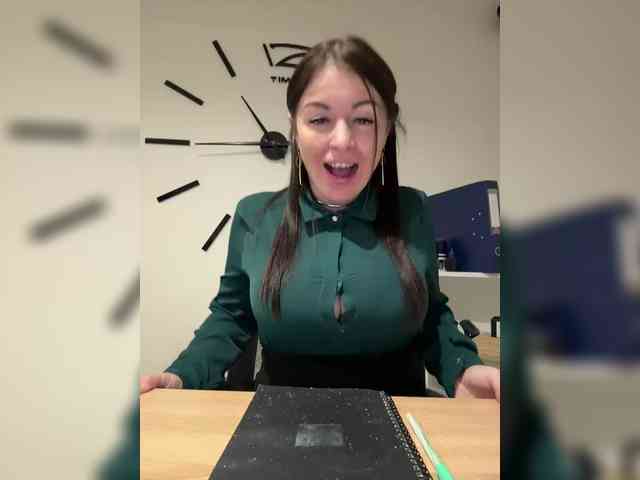 Brenda_Kiska webcam