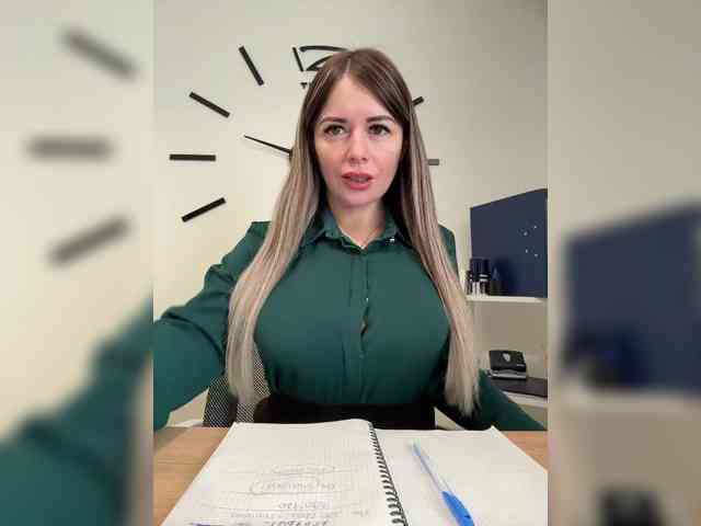 Brenda_Kiska webcam