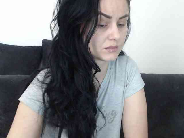 Prettywomen webcam
