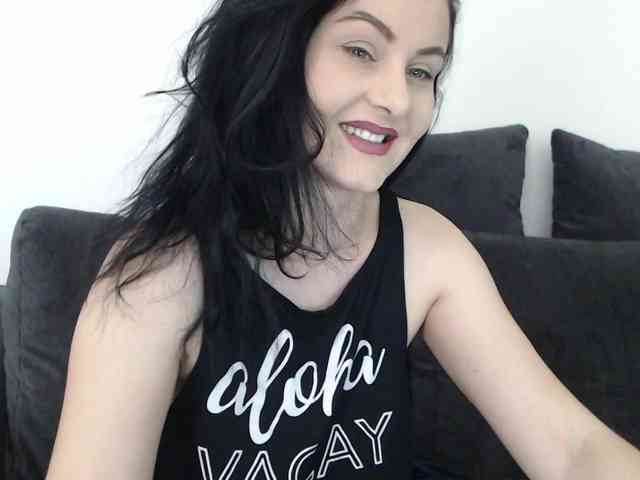 Prettywomen webcam