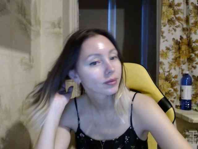 AliceSmiles AliceSmiles