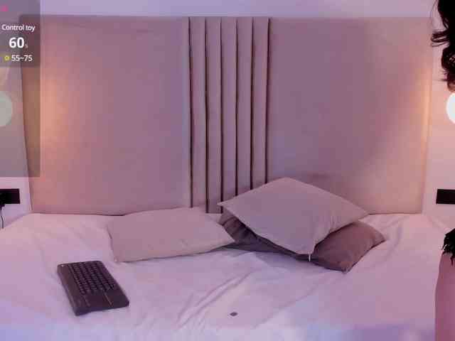 Lilith-Rose webcam