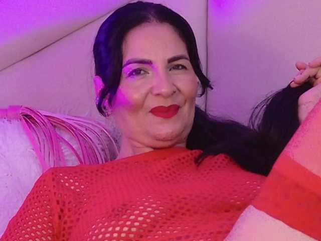 AlizonMoreti's BongaCams show and profile