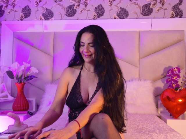 AlizonMoreti's BongaCams show and profile