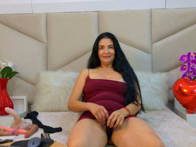 AlizonMoreti's BongaCams show and profile