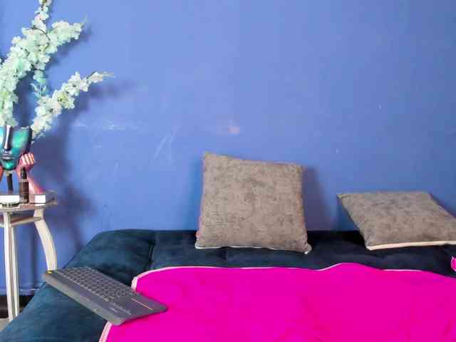 Nina-Rossetti Live Webcam on BongaCams