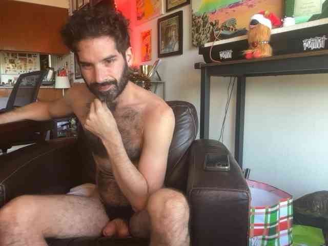 Pupscritch Live Webcam on {site_name}