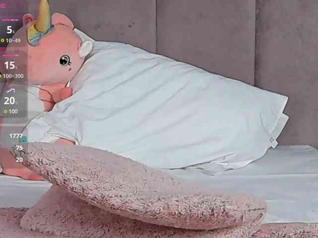 GraceLewis webcam
