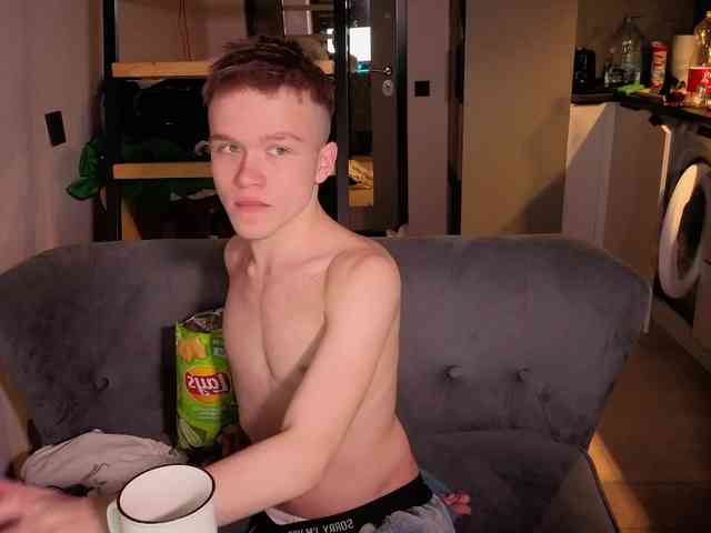 Slutbrat Live Webcam on BongaCams