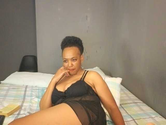 sweetlilya's BongaCams show and profile