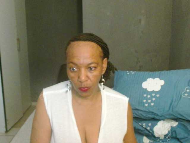 sweetlilya's BongaCams show and profile