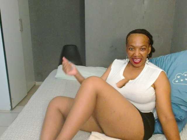 sweetlilya's BongaCams show and profile