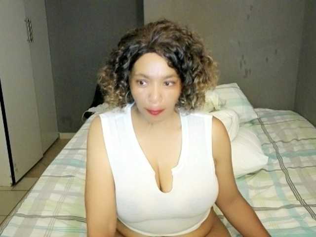 sweetlilya's BongaCams show and profile