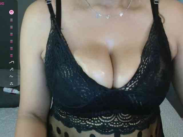Sweetlilya webcam