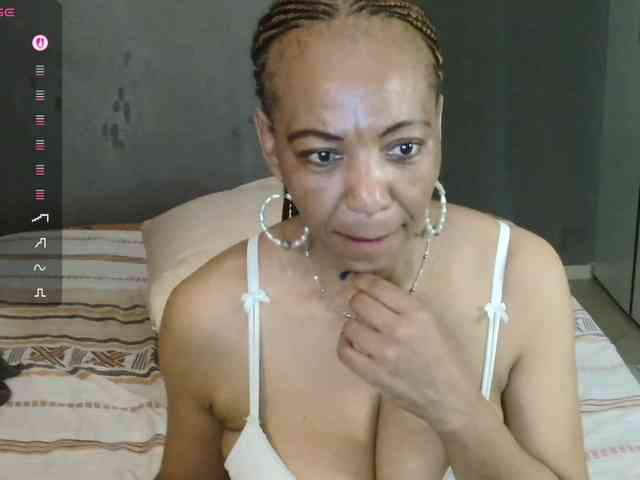 Sweetlilya webcam