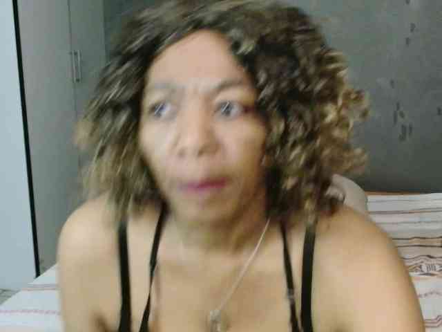 Sweetlilya webcam